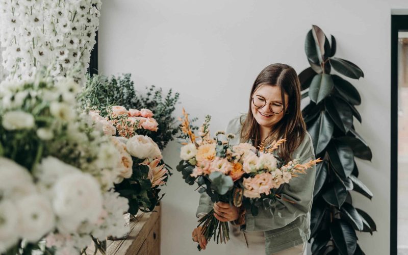 Michèle, fleuriste pour vos ateliers à Sâles