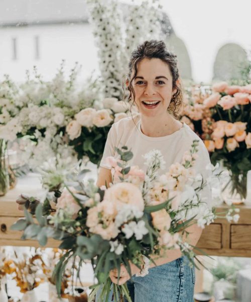 Sandrine de Juin Juillet, pour vos ateliers floraux à Sâles, Bulle